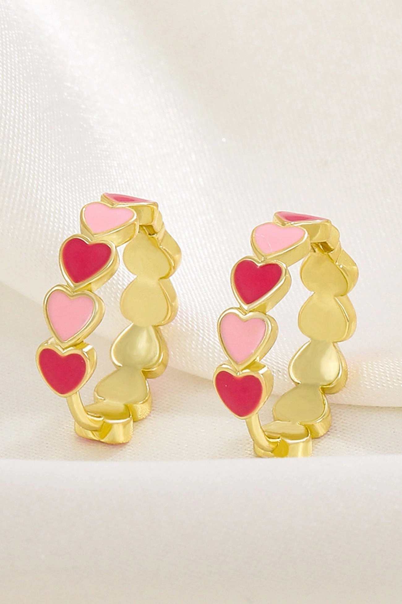 Contrast Peach Heart Earrings
