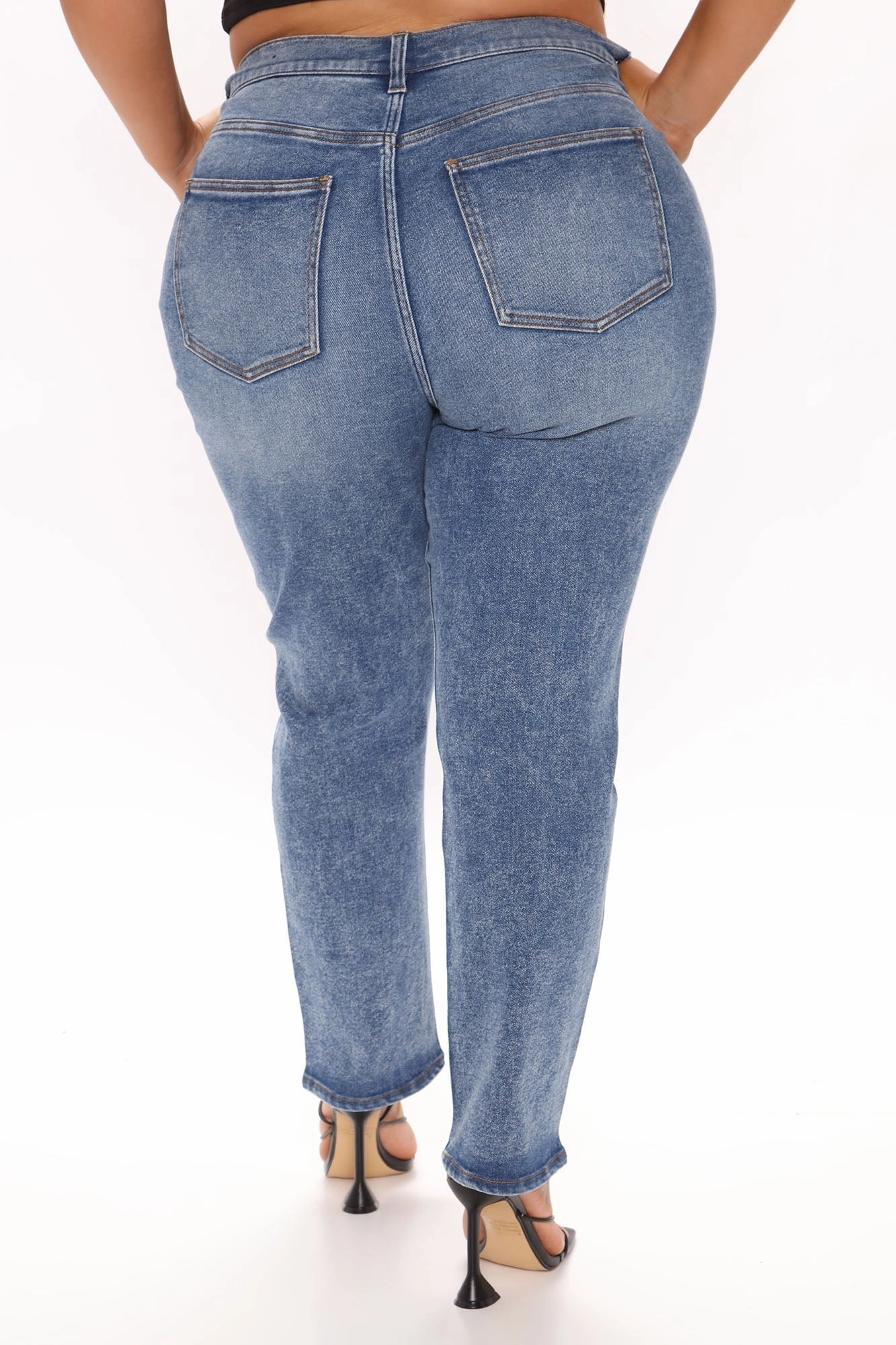 KittenAlarm - 90's Vibe High Rise Tapered Jeans - Medium Blue Wash