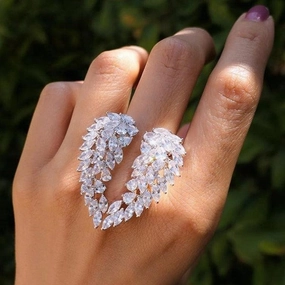 KittenAlarm - Cherrie Wing Ring