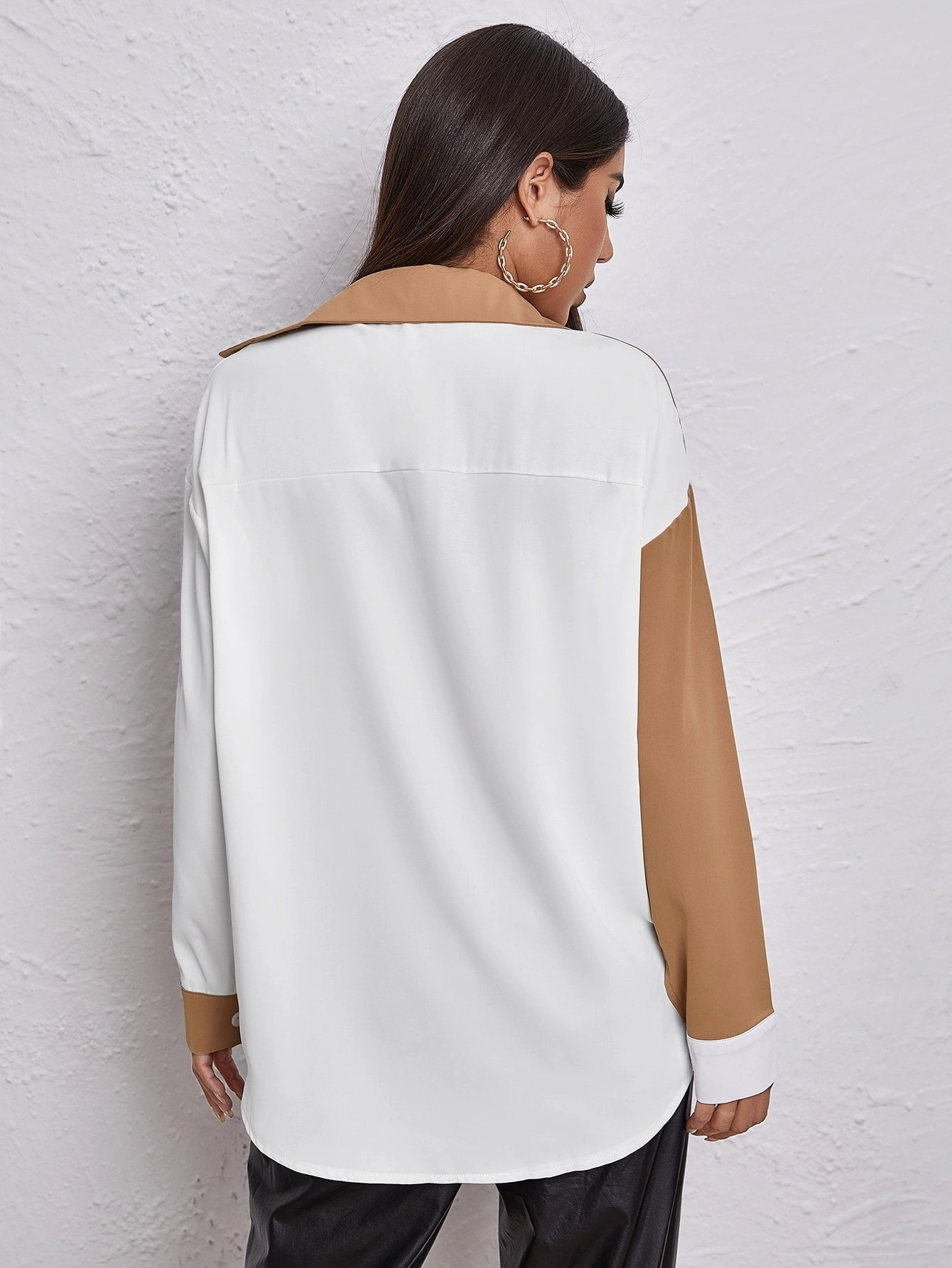 KittenAlarm - Colorblock Pocket Front Blouse