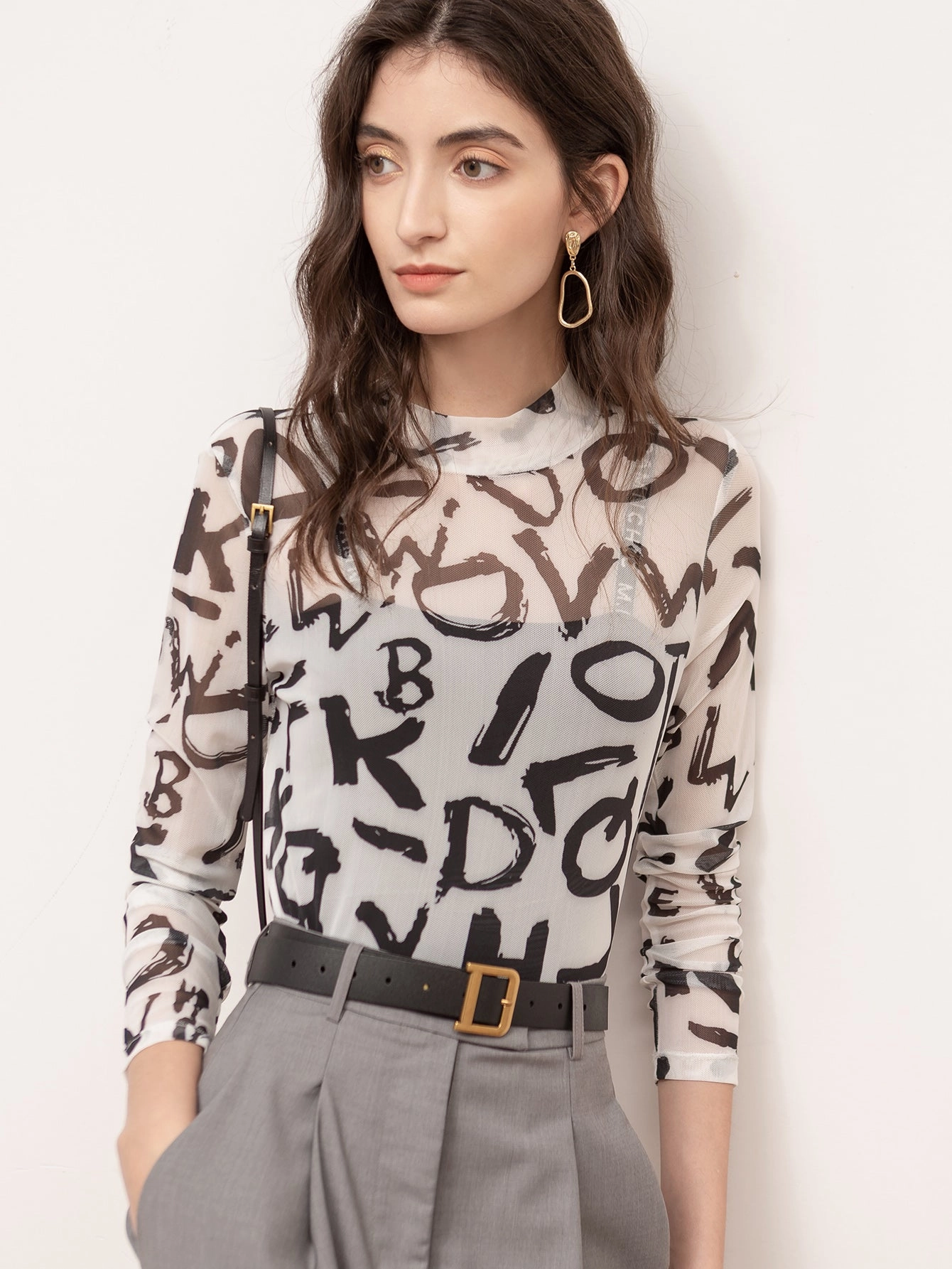 KittenAlarm - Half high collar letter crop top T-shirt