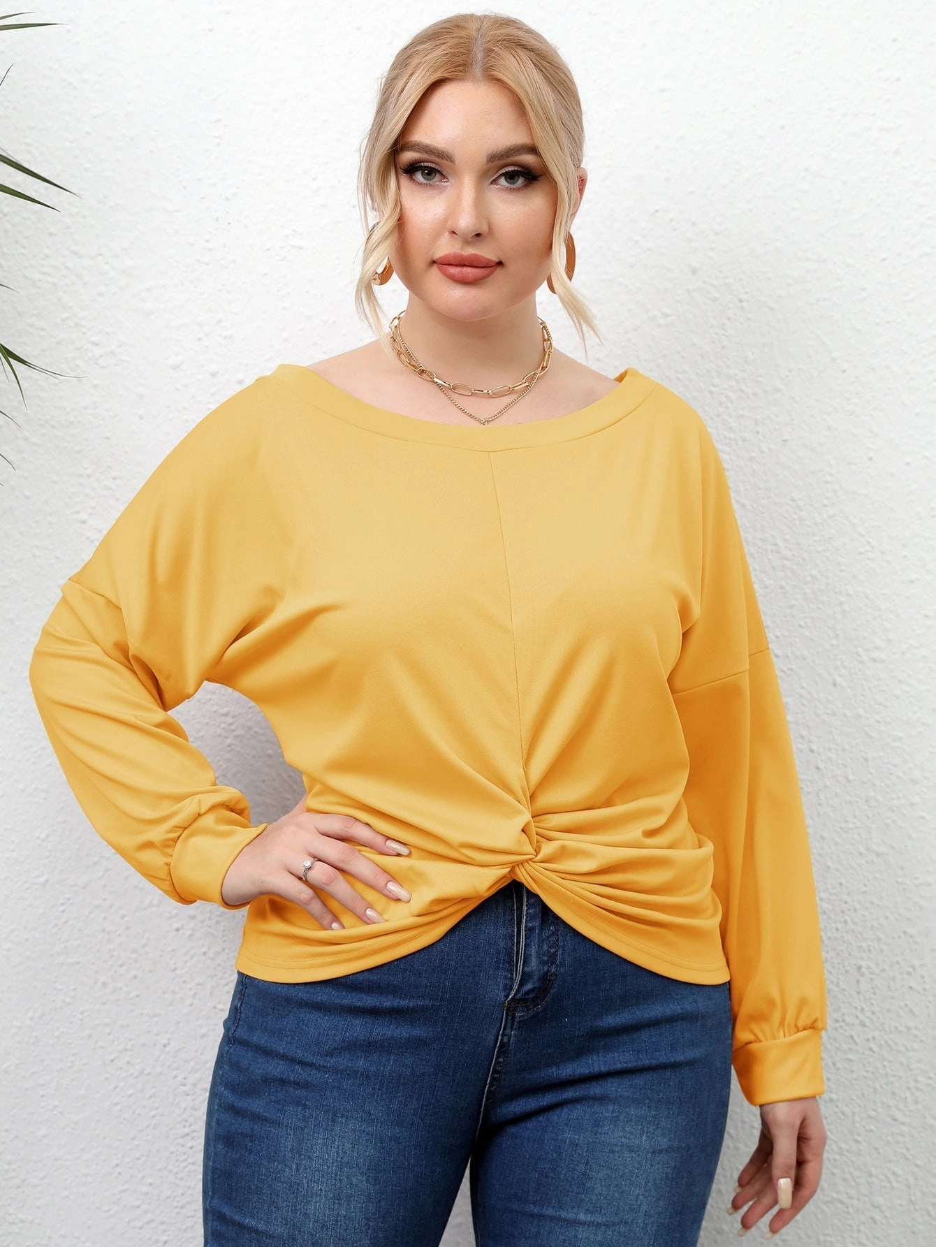 KittenAlarm - Plus Drop Shoulder Twist Tee