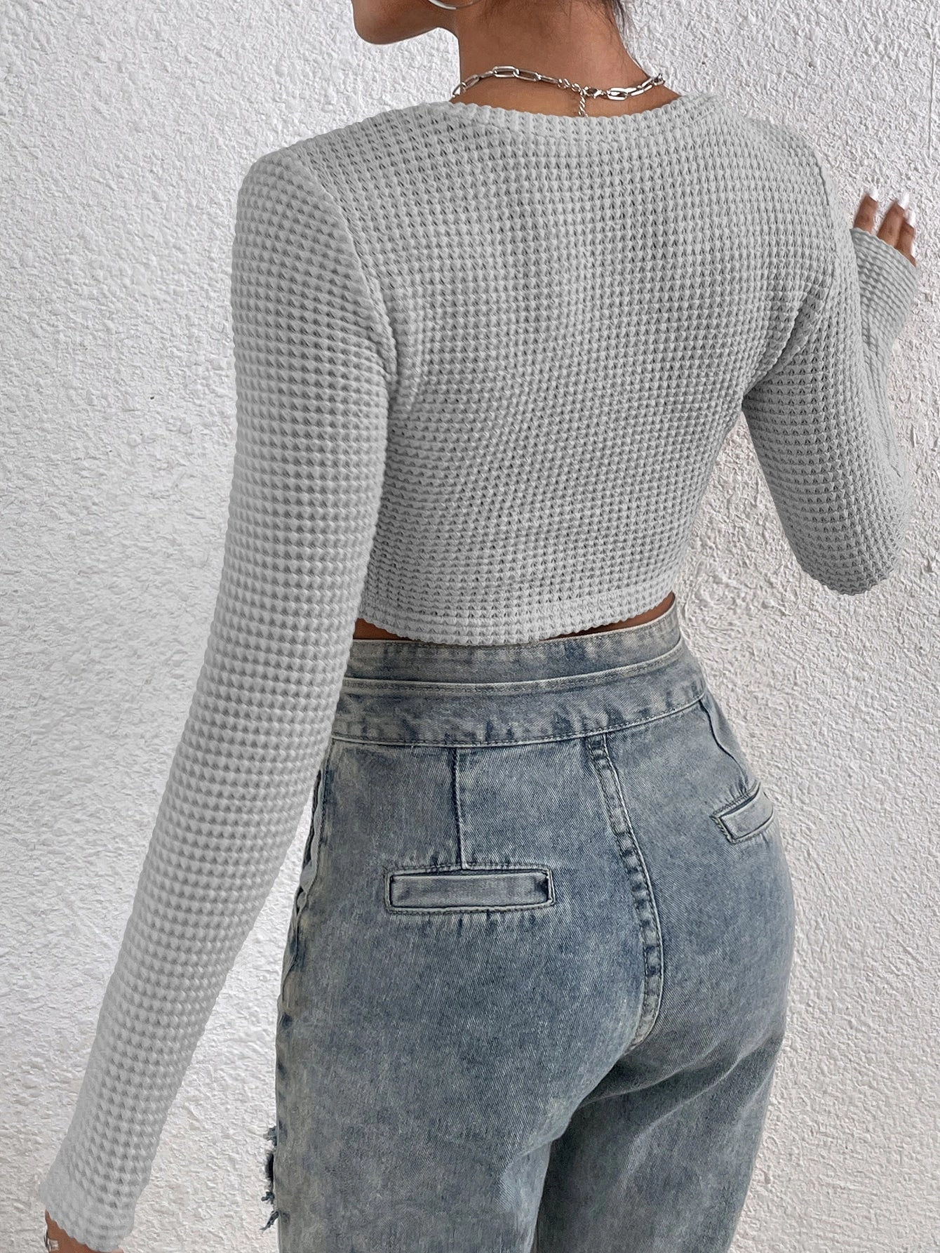 KittenAlarm - Solid V Neck Crop Tee