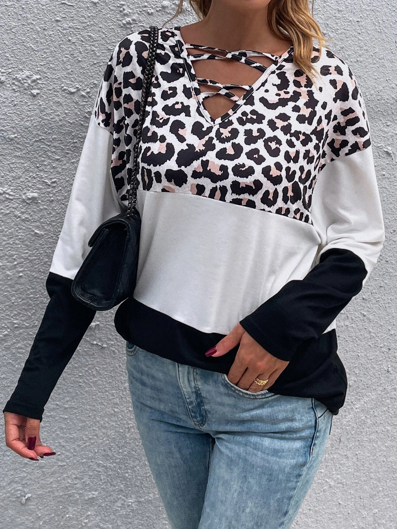 KittenAlarm - Women's milk silk leopard print black and white stitching V-neck loose long-sleeved t-shirt