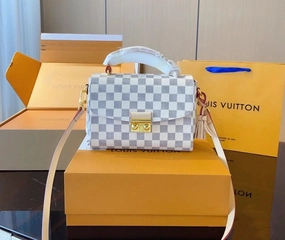 Louis Vuitton Damier Azur MM bag